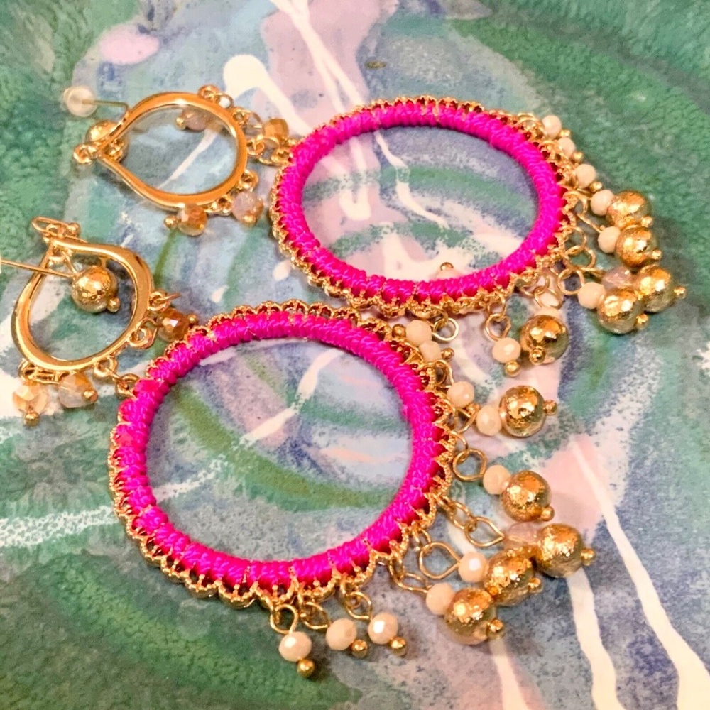 LILLY PULITZER NWT EARRINGS BEACHCOMBER Gypsy Boho HOT PINK ⭐️DANGLING /Pierced - Picture 5 of 16